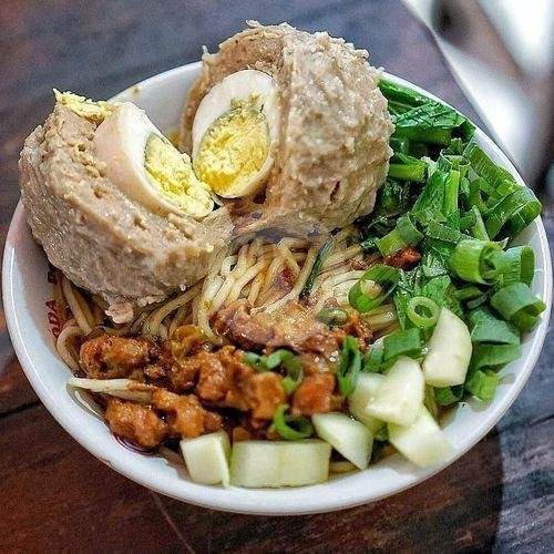 Mie Bakso Ceker + Babat menu Mie Baso & Yamin Selera Juragan, Permata Biru