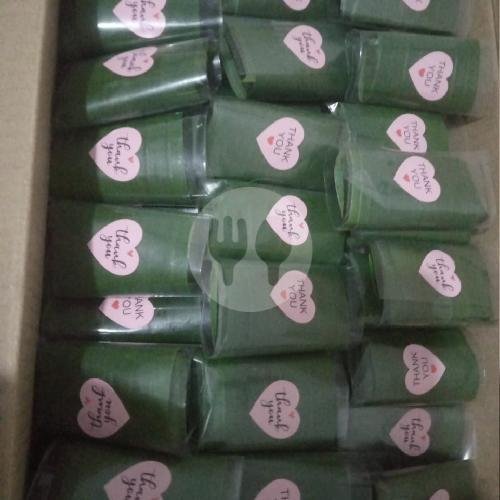 ulen crispy cantik isi ayam pedas 1 box isi 10 menu Ulen Cantik Crispy