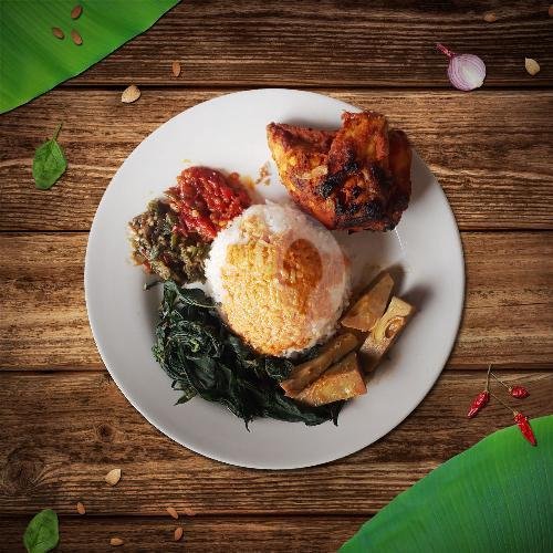 Nasi Ayam Bakar menu Rumah Makan Putra Tunggal (Masakan Padang), Pulo Gadung