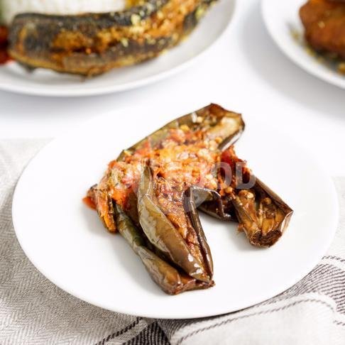 Iwak Pecah Kemayoran: Surga Sambal Pedas yang Wajib Dicoba di Jakarta