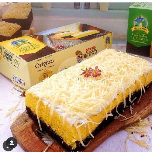 Kedai Rasa Lapis Kukus Pahlawan: Surga Kuliner Manis di Mojokerto