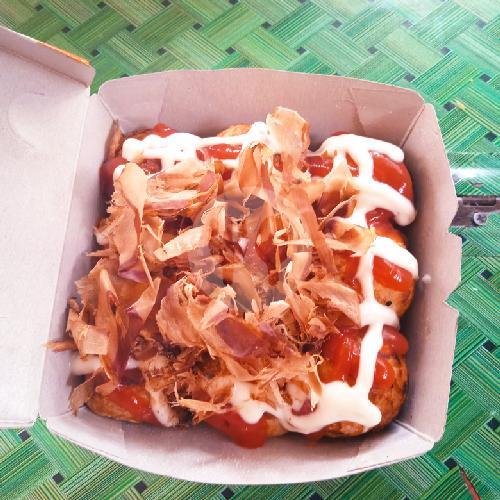 TAKOYAKI EMOJI ISI 9 (SOSIS,CRABSTEIK) menu Warung Takoyaki Emoji, Pasirluyu