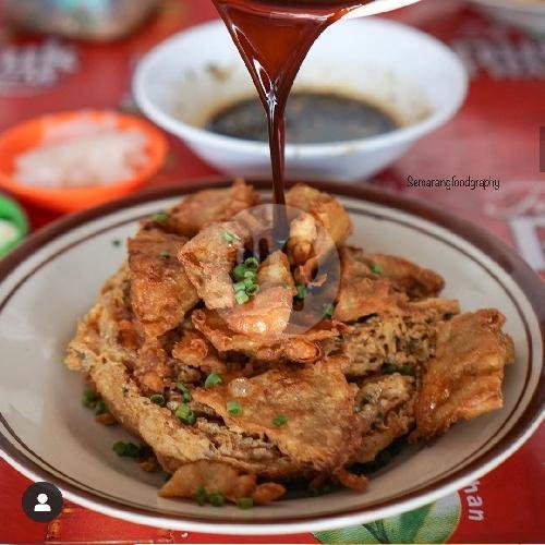 Tahu Pong & Mie Keriting Brumbungan: Surga Kuliner di Semarang Tengah Tahu Pong & Mie Keriting Brumbungan: Surga Kuliner di Semarang Tengah