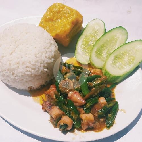 Pisang Aroma Isi 5 menu Ayam Begadang, H. Basuki