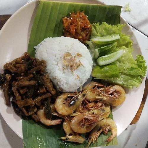 Steak Ayam Crispy menu Warung Steak Family SS, Pasar Kliwon