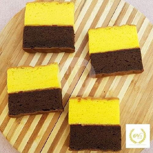 Combro menu Toko Kue Ny Nina, Mitra Batik