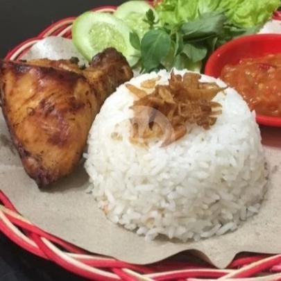 Nasi +Ayam Bakar Mini+ Es Teh Manis menu Pecel Lele Kawi Kawi, Kawi Kawi