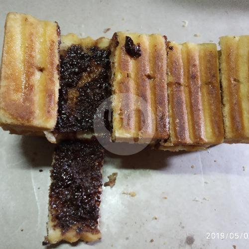 Coklat + Nanas + Strawberry ( Roti Bakar  ) menu Roti Bakar Dan Kukus Marlina, Kledokan