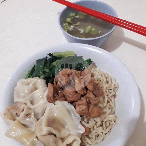 Mie Baso Pangsit menu Tondano Jaya