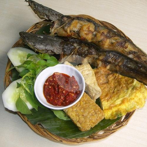 Paket Joss 7 Tanpa Nasi menu Ayam Goreng Kampung Kali, DI Panjaitan