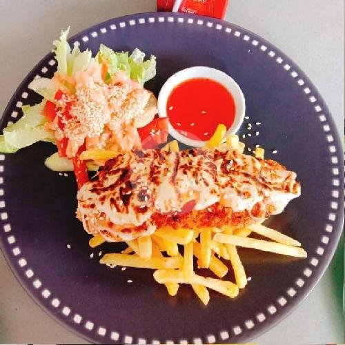 Steak Chicken Cordon Bleu W/FRIES, Coleslow, Chilli Mayo menu Bengkel Jajanan & Roti John, Pizza, Chicken, Mac N Cheese, Singaparna
