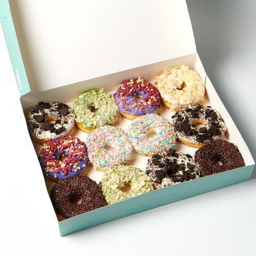 Donuts Box 4 Pcs menu DORE Donuts & Coffee, Palmerah