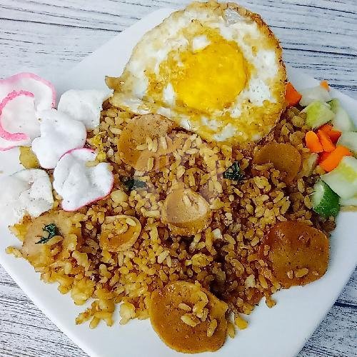Nasi Goreng Telor + Sosis menu Nasi Goreng dan Pecel Lele Jeng iS