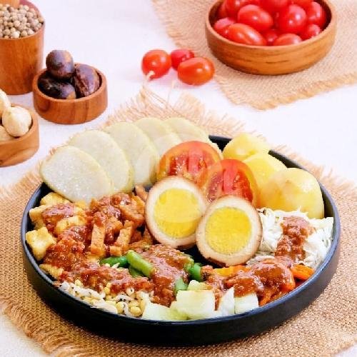 Nasi Putih menu Putra Dhenok, Sukoharjo