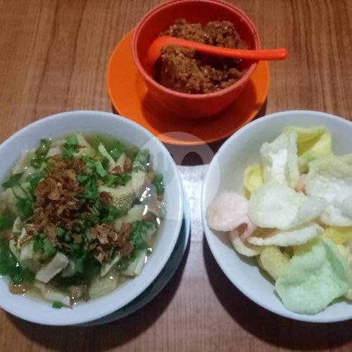Soto Iso menu Soto Sokaraja Bu Amin