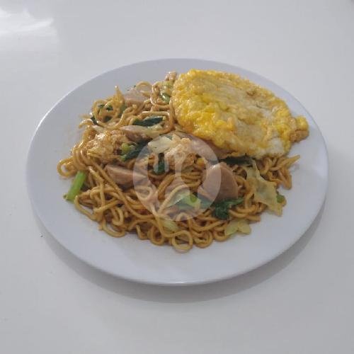 Mie Goreng Bakso Istimewa menu Kedai Aneka Seafood Pak Yanto, Ngaglik