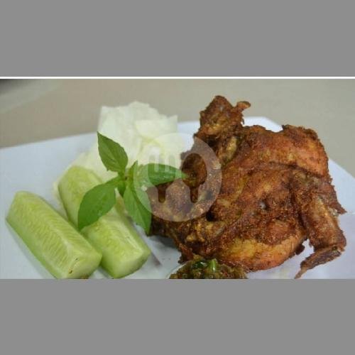 Ayam Goreng Jumbo menu Warung Mama, Sukun