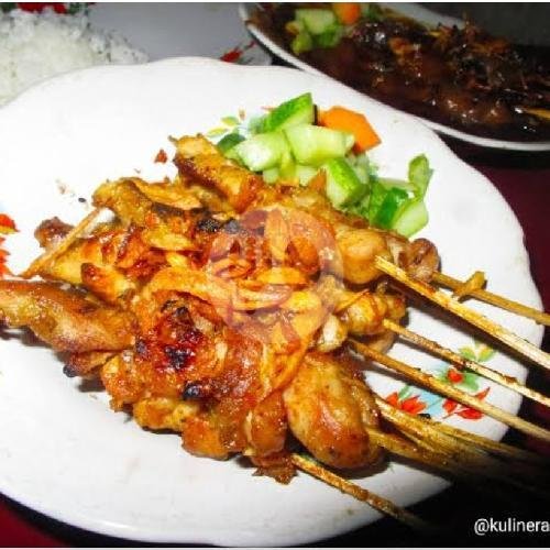 10 Tusuk Sate Asin Pedas menu Sate Ayam Madura 99, Derwati