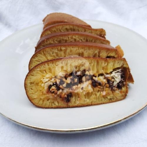 Terang Bulan Dobel Keju menu Martabak Artha, Bumiaji