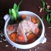 Sop Buntut menu SHSD Sambel Hejo Sambel Dadak, Cempaka Putih