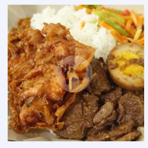 Nasi Madura Spesial menu Warung Ibu Asrep, Kapasan