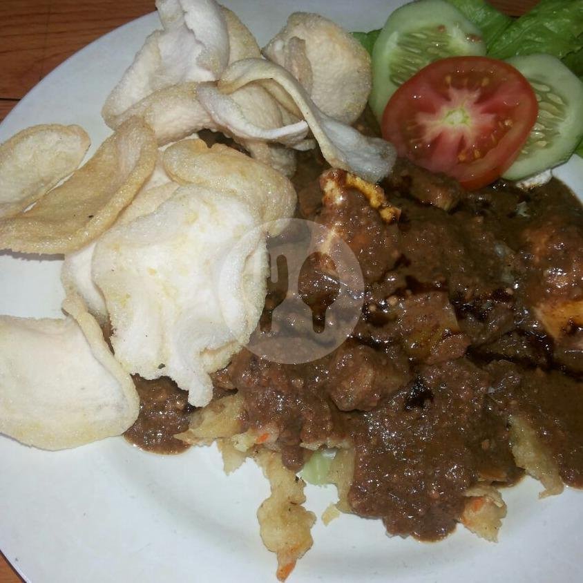 Kedai Lotek & Gado-Gado Bu Nur Palagan: Surga Kuliner Sehat di Yogyakarta