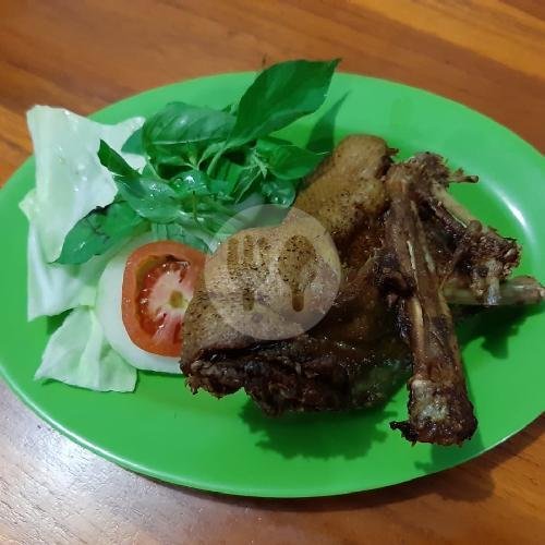 Bebek Bakar menu Warung Arofah Bululawang