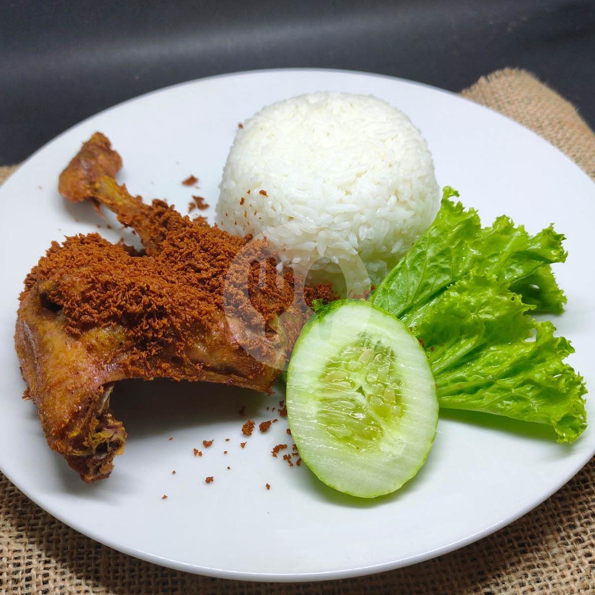 1 Ekor Ayam Goreng menu Adem Ayem, Sangaji