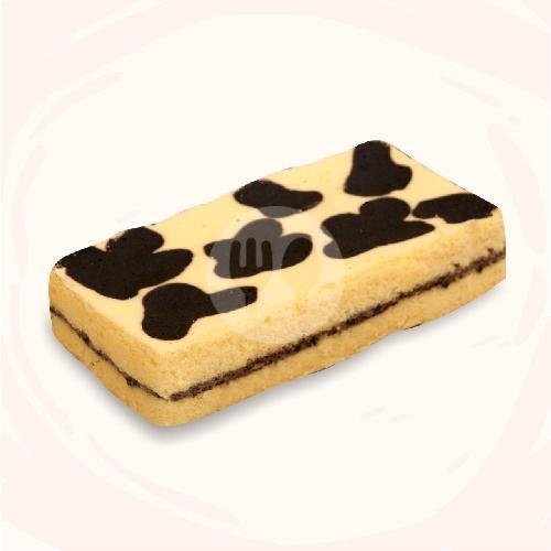Cake MOO Double Krim Oreo menu Quina Breadhouse, Brebes