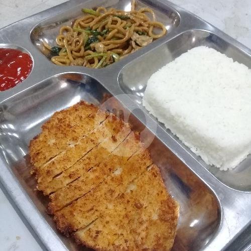 Nasi Goreng menu Rumah Makan & Pusat Oleh-Oleh BL, Bugulkidul