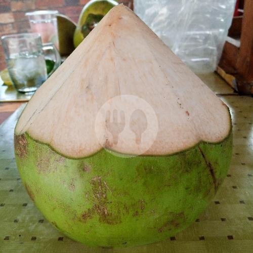Air Kelapa Muda Murni (Kemasan Botol 500 ml) menu Kelapa Muda Kang Uci, Bangunan Barat