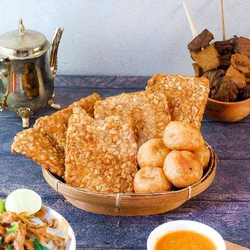 Paket Komplit menu Soto Angkring Mas Boed, Semarang Barat