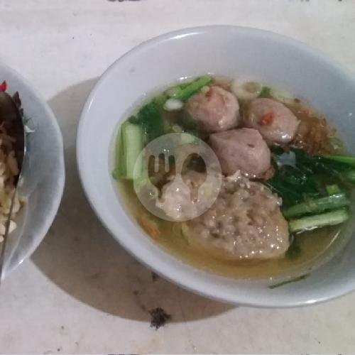Mie Akuy Antapani: Pengalaman Kuliner Memuaskan di Bandung