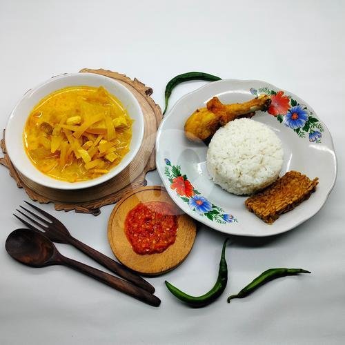 Paket Pecel Ayam menu Warung Mak Ni, Dukuh Kupang XX