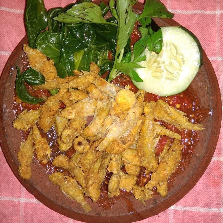 Nasi Bebek menu Spesial Penyetan Sambal Tempong, Sentra Kuliner Sriwijaya