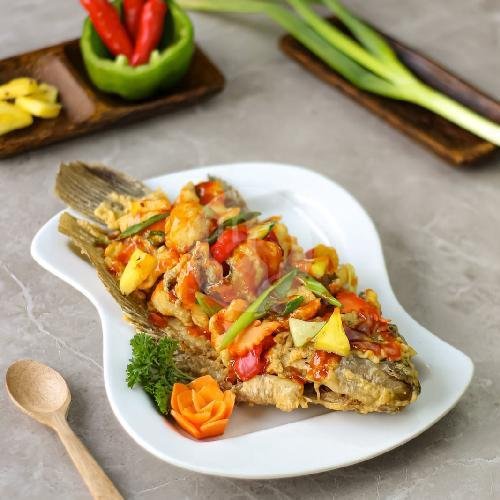 Gurame Asem Pedas/Porsi menu Waroenk Kito, Biak