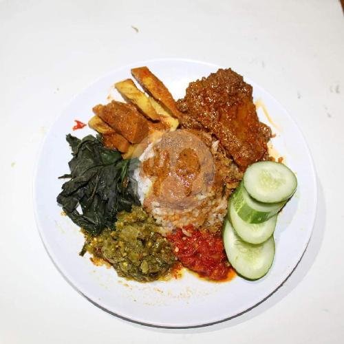 Nasi rendang komplit +Free teh goyang (hangat/dingin) menu Masakan Padang Pusako, Kebon Kawung 