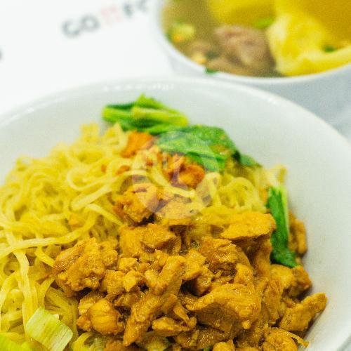 Pangsit Goreng menu Bakmi Surya, Kramat Jati