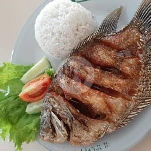 Ikan Gurame Goreng + Nasi menu Pecel Lele Pak Man, Letjet Suprapto