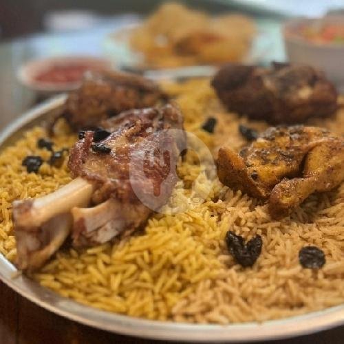 Nampan Briyani Mix ( 2 Ayam , 2 Kambing ) menu Nasi Kebuli Dan Martabak Puas (Ibu Hj. Maryam), Condet