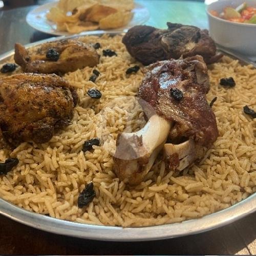 Review Nasi Kebuli Dan Martabak Puas (Ibu Hj. Maryam) Condet: Kuliner Enak dan Suasana Cozy Review Nasi Kebuli Dan Martabak Puas (Ibu Hj. Maryam) Condet: Kuliner Enak dan Suasana Cozy