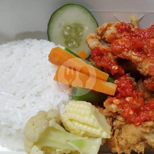 chicken Krispi Sambal Bawang menu Nasi Cumi Kediri, Gurah