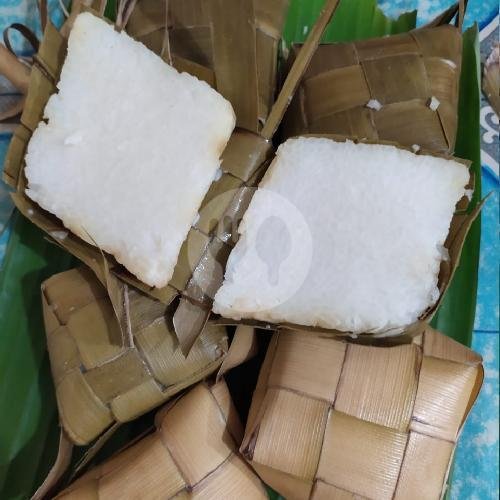 Kerupuk Kulit menu Sate Padang Pusako, Bantar