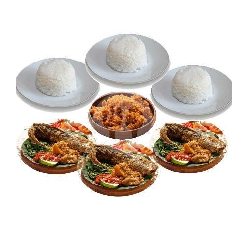 Paket Bersama (Lele Kremes) + Nasi menu Pecel Lele Putri Ndeso, Rawa Bebek