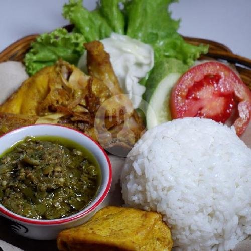 pindang kudus menu Soto Kudus Dinda, Kesambi