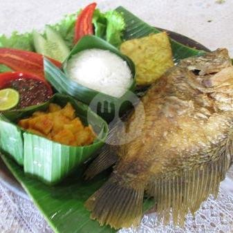 Paket Puas 44.000 menu Warung Nasi Ampera, Pajajaran