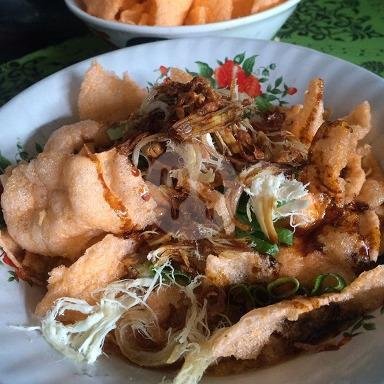 Bubur Ayam Cirebon Mang Hardi: Kenangan Manis dan Kelezatan Autentik di Tegal