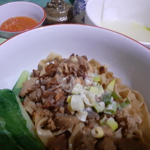 Bakmi Babi menu Bakmi CF, Industri IX