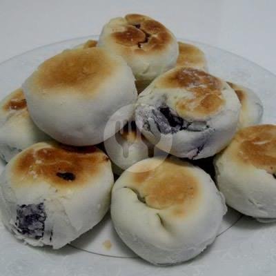 Bakpia Basah Ubi Ungu menu Rumah Bakpia Gagah, Ngasem