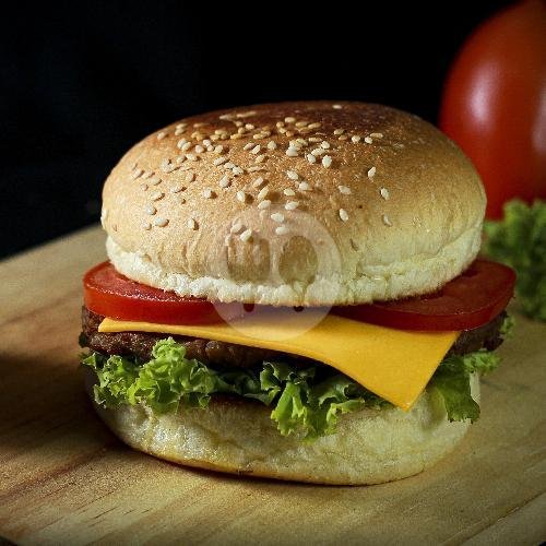 Burger + Telur menu Burger & Roti Bakar Bandung Gardoe, Balekambang